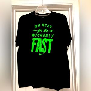 XL Nike T-Shirt. Black Color. Graphic Text.